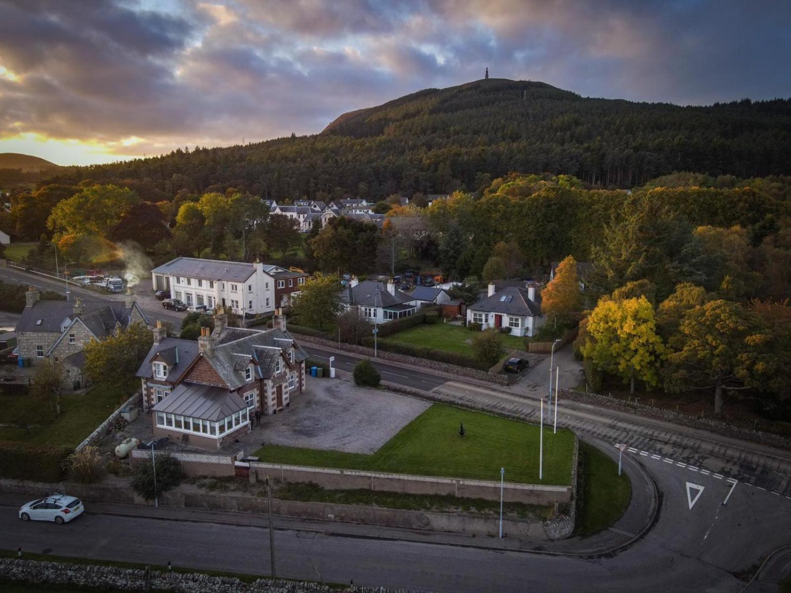 Glenshee Guest House ゴルスピー エクステリア 写真